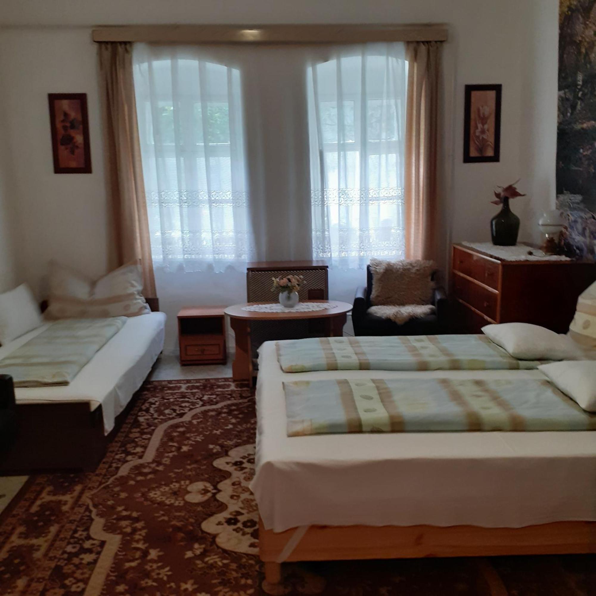 Ferienwohnung Marika Vendeghaz Abádszalók Exterior foto